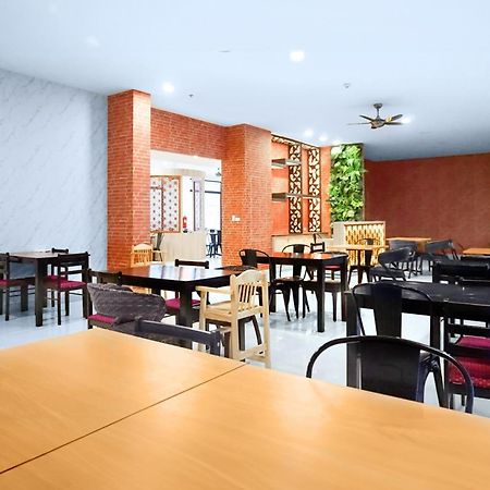 Phoenix Hotel Karon Beach Exterior foto