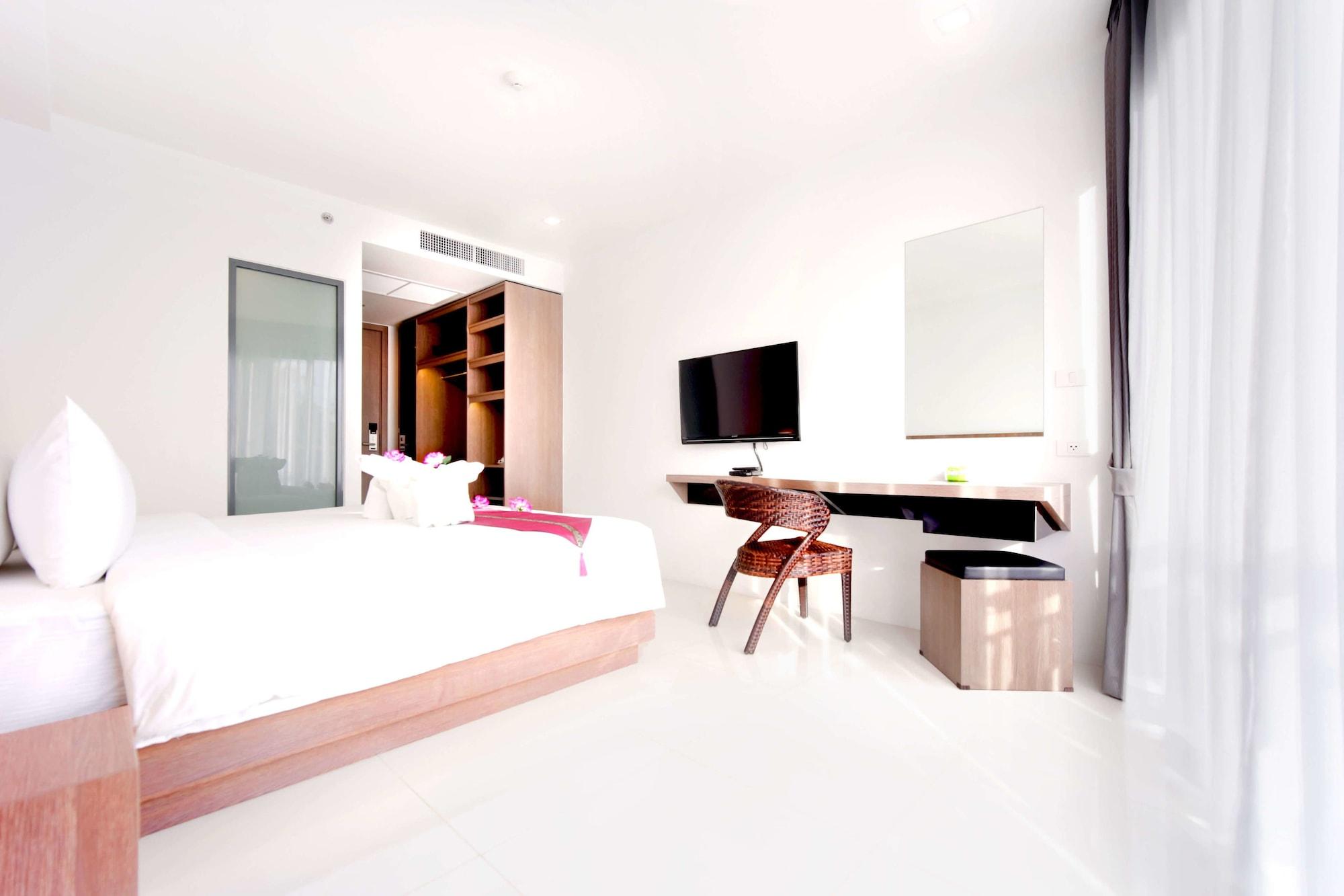 Phoenix Hotel Karon Beach Exterior foto