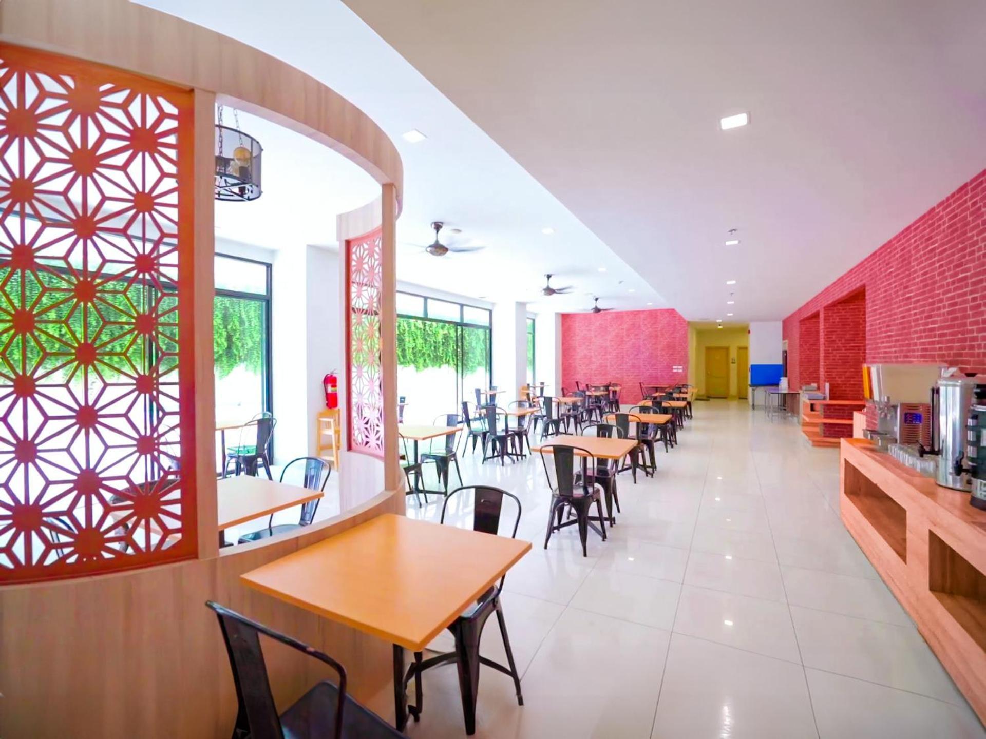 Phoenix Hotel Karon Beach Exterior foto