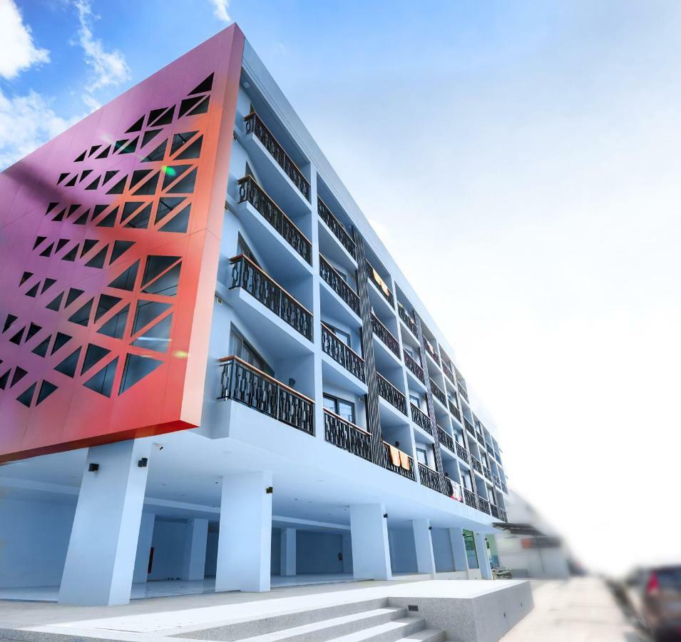 Phoenix Hotel Karon Beach Exterior foto