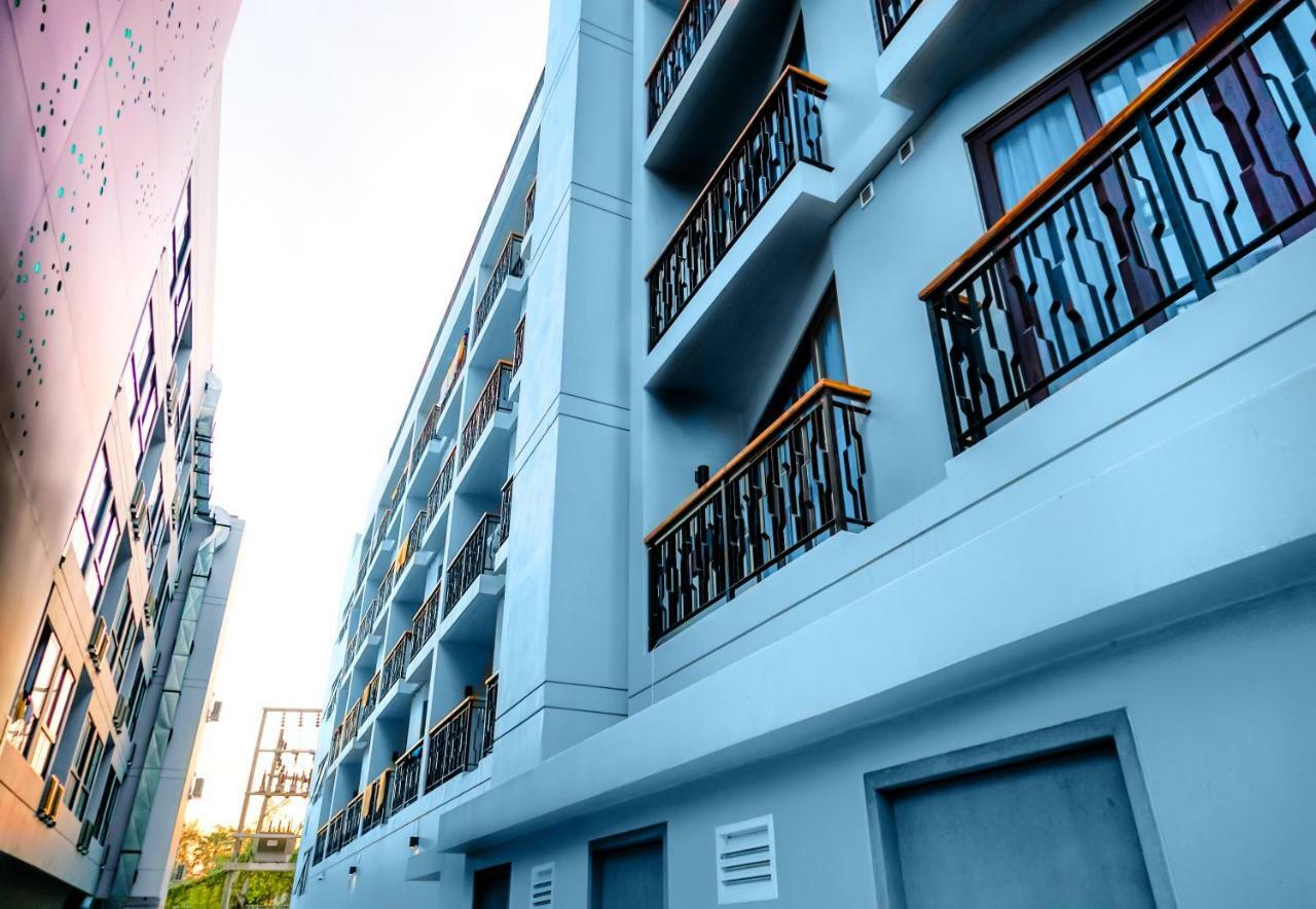 Phoenix Hotel Karon Beach Exterior foto