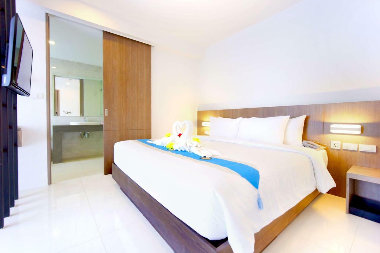 Phoenix Hotel Karon Beach Exterior foto